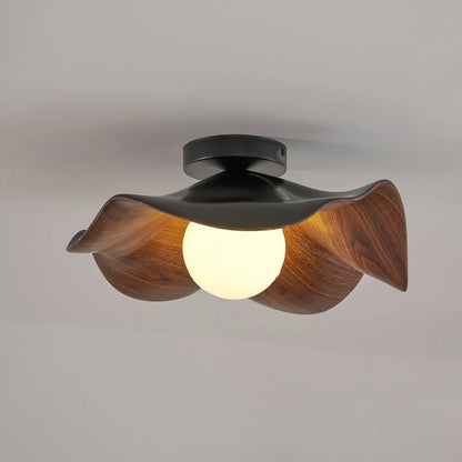 Wellenförmige Holz-Deckenleuchte mit Blütenblättern und Kugel-Diffusor