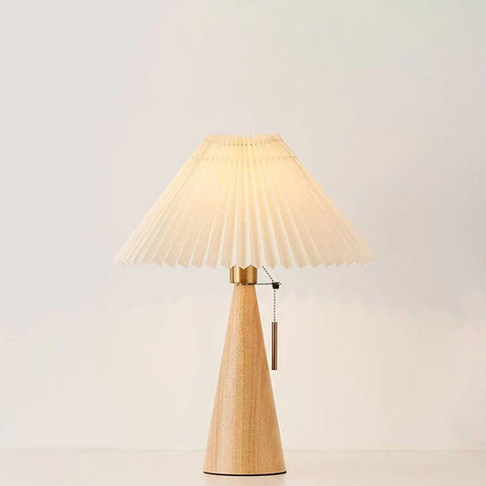 Japanische Holztischlampe mit plissiertem Stoffschirm